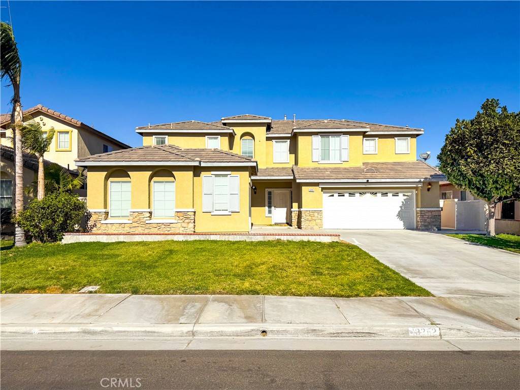 Eastvale, CA 92880,13252 Early Crimson ST