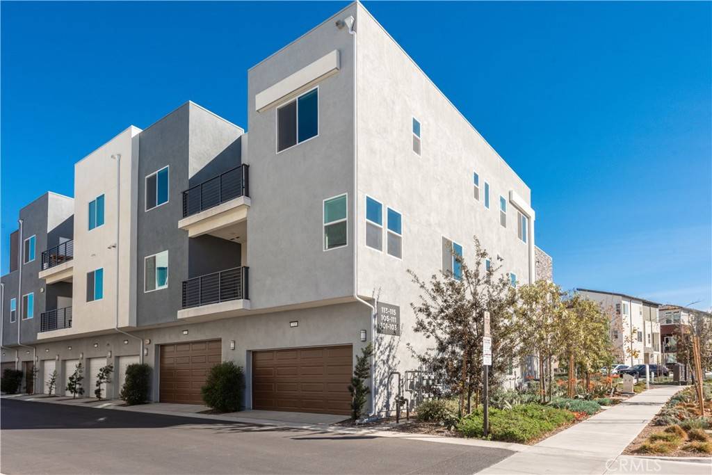 Irvine, CA 92618,115 Sash