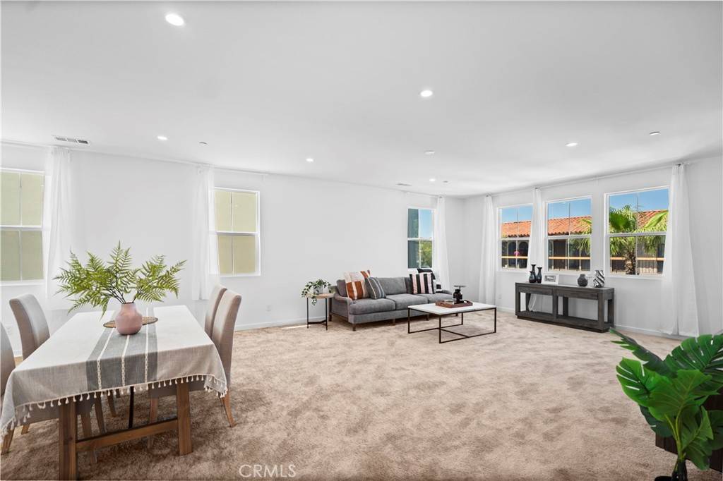 119 Jessup Way Tustin, CA 92780