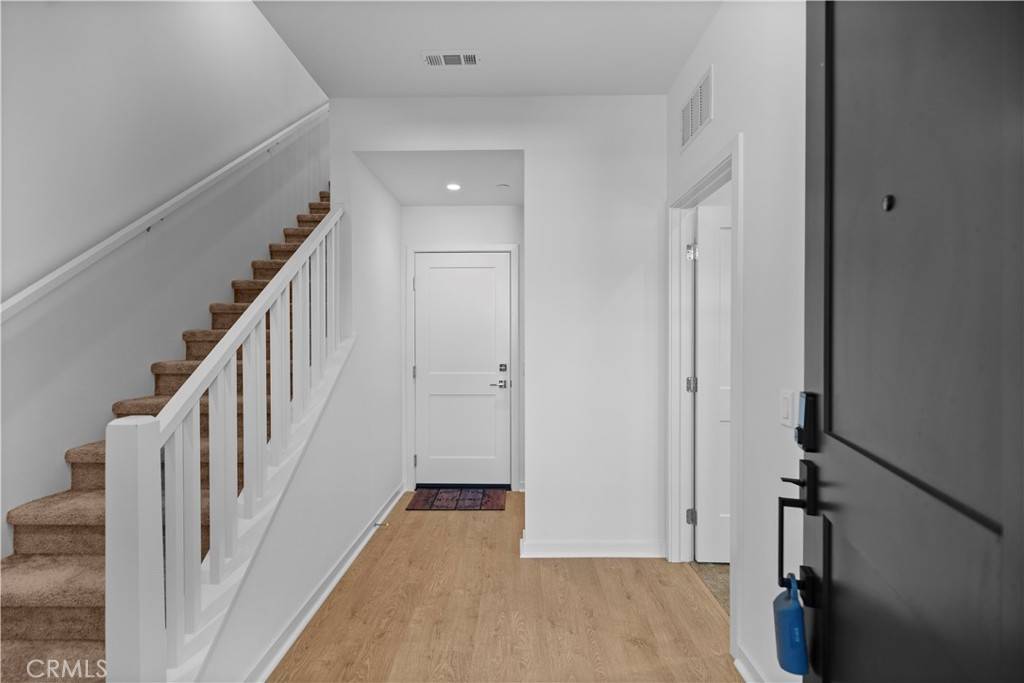 119 Jessup Way Tustin, CA 92780