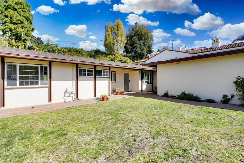 Rancho Palos Verdes, CA 90275,6551 Abbottswood Dr