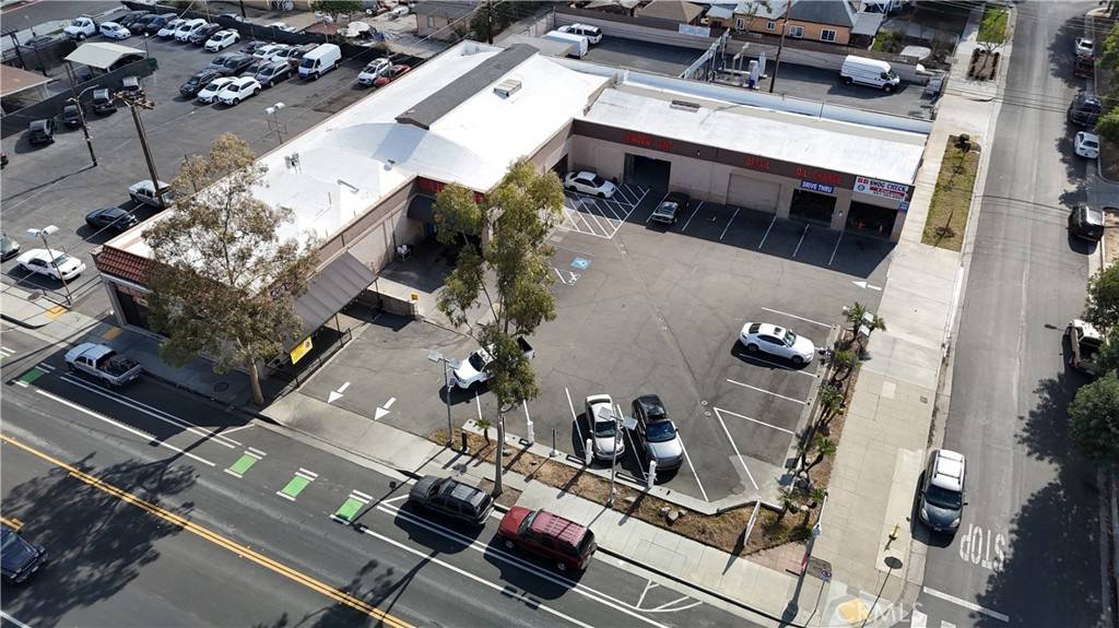 Corona, CA 92882,416 W 6th ST