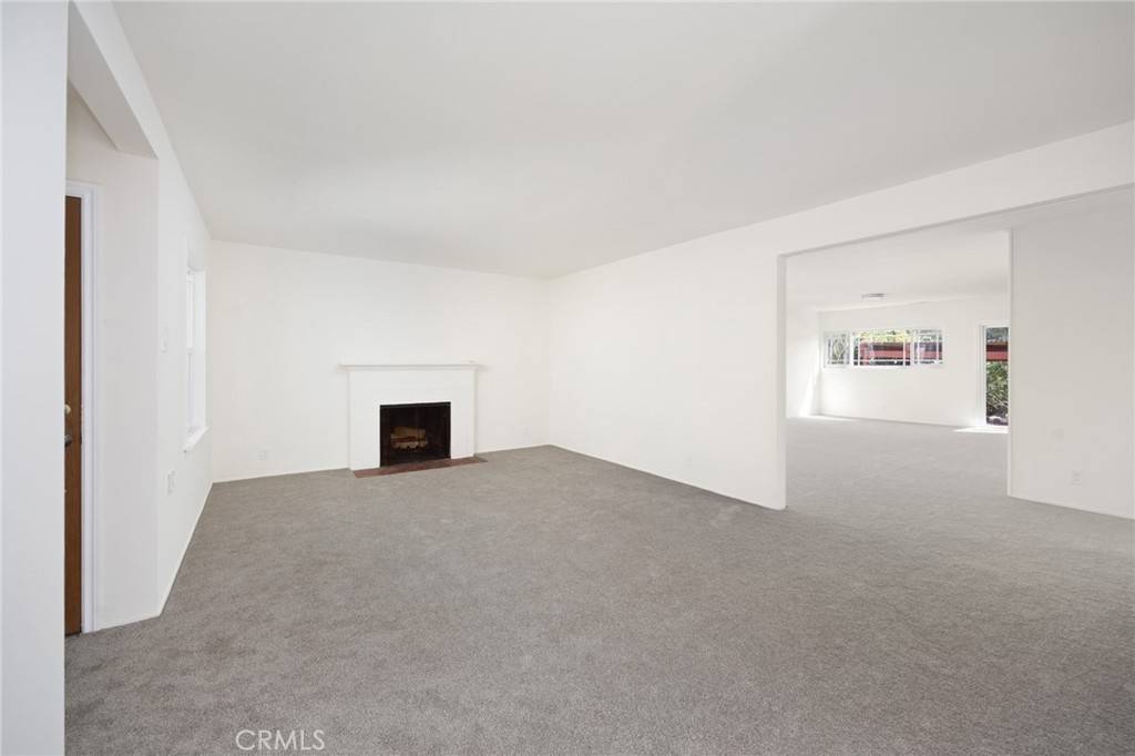Alhambra, CA 91803,2516 Snead DR
