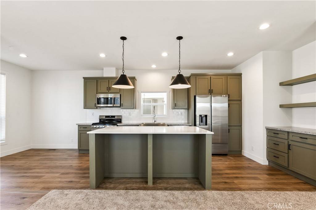 Glendora, CA 91740,732 E Route 66 #23