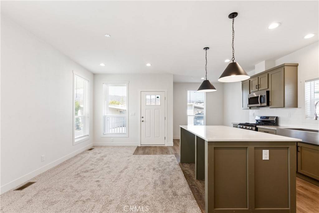 Glendora, CA 91740,732 E Route 66 #23