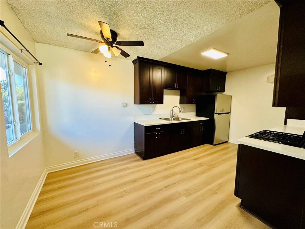 Azusa, CA 91702,933 Alameda AVE #3