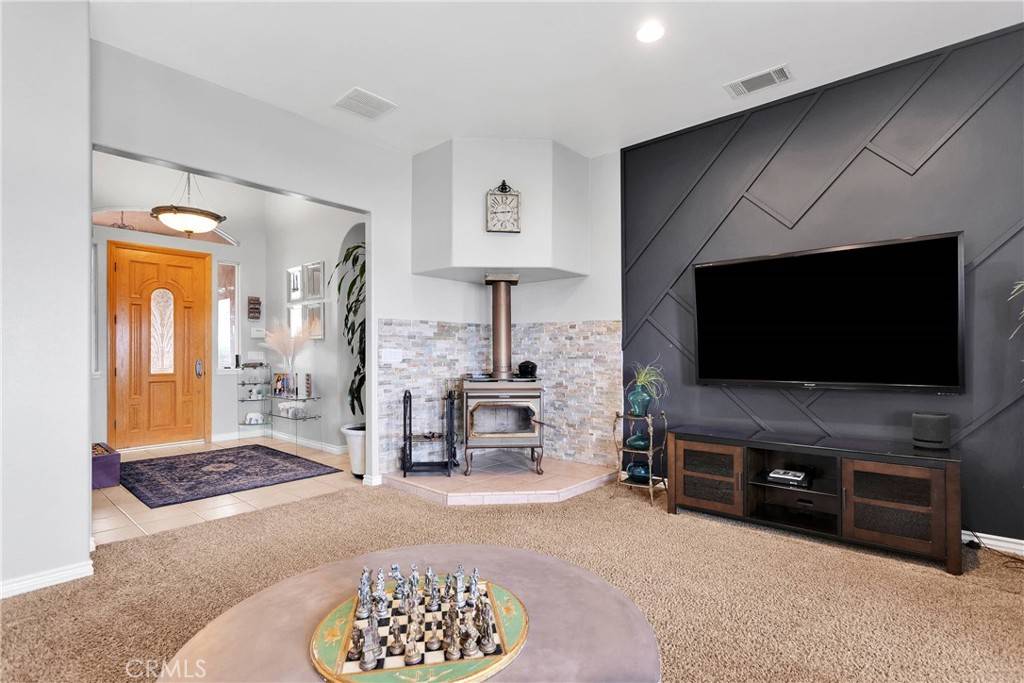 22428 Valley View RD Apple Valley, CA 92308
