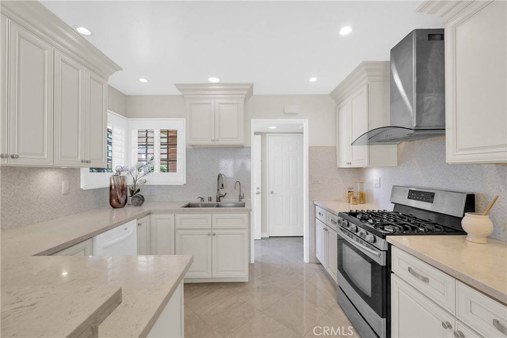 Rowland Heights, CA 91748,2528 Batson AVE