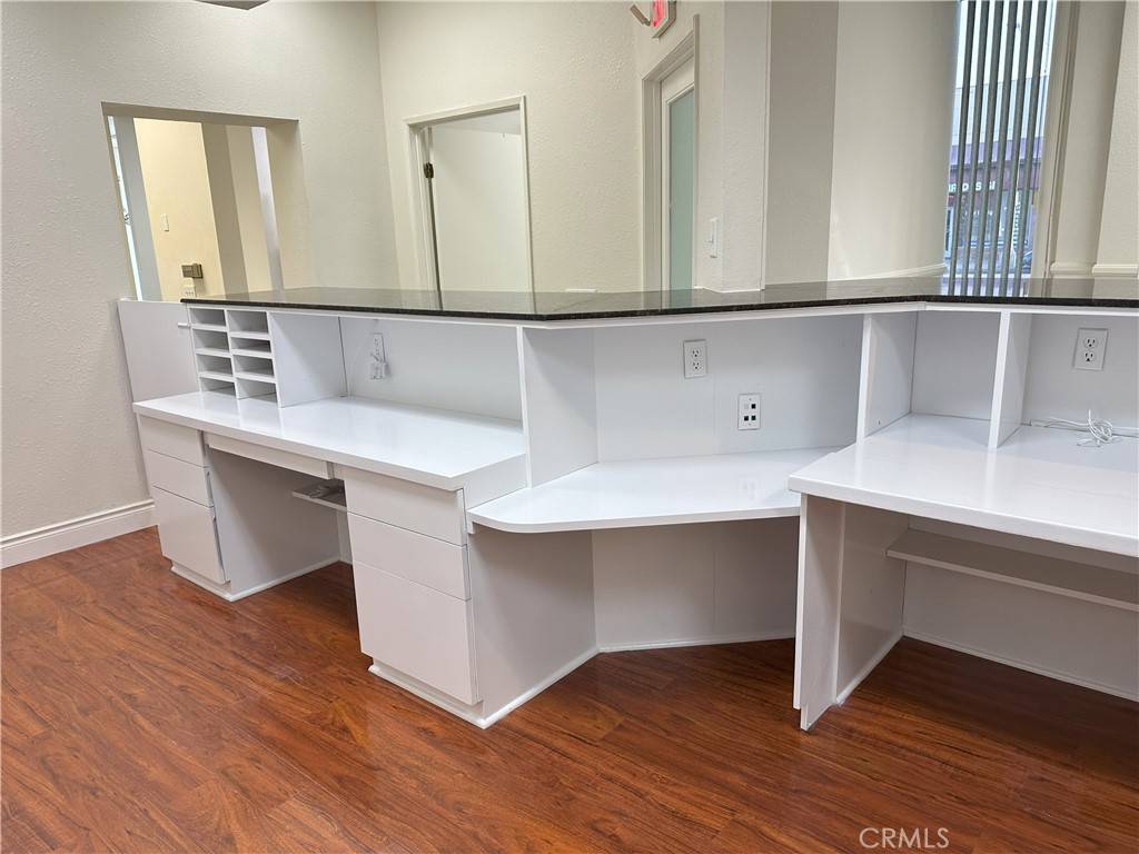 San Gabriel, CA 91776,555 W Las Tunas DR