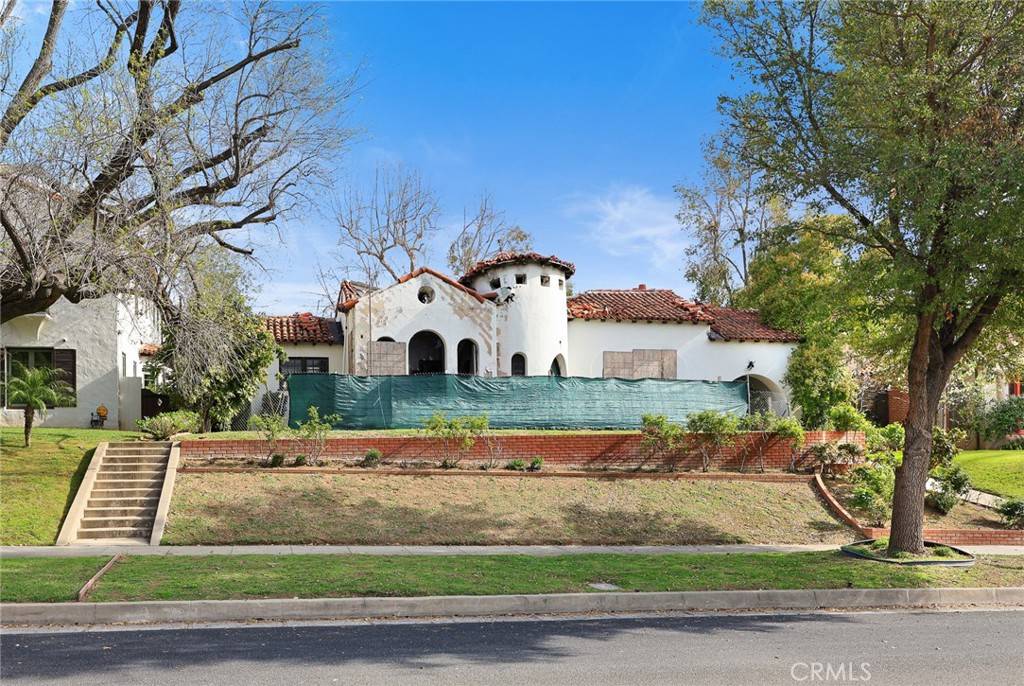 San Marino, CA 91108,1212 Roanoke RD