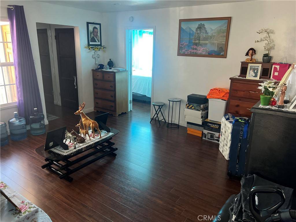 Sylmar, CA 91342,14677 Cobalt ST