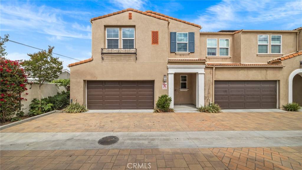 Glendora, CA 91740,295 E Arrow #11