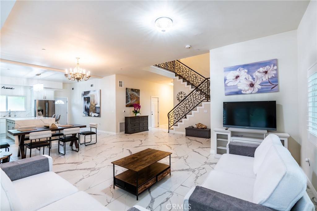 Covina, CA 91723,139 E Puente ST