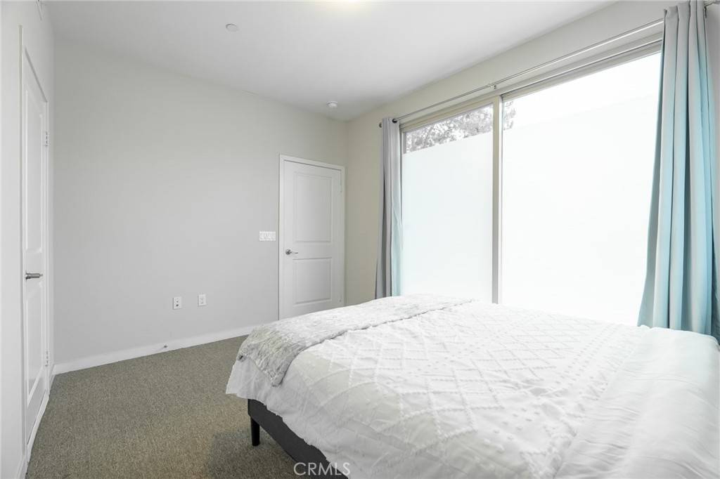 Upland, CA 91786,1962 W 11th ST