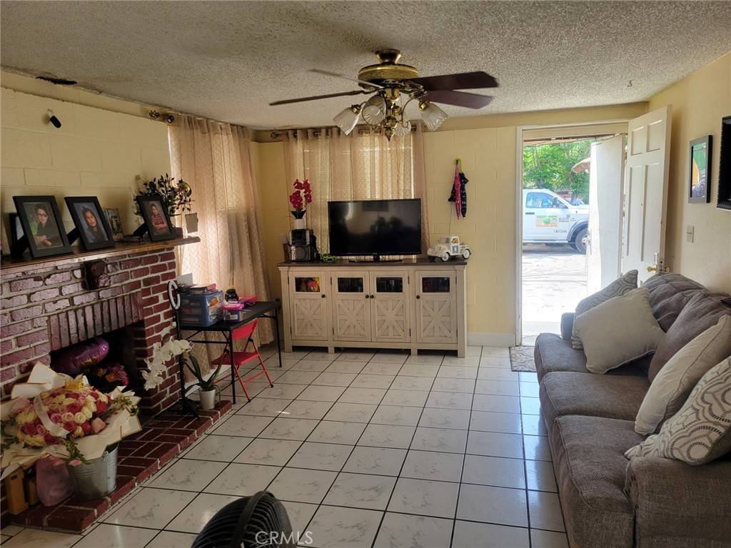 Bloomington, CA 92316,18324 10th ST