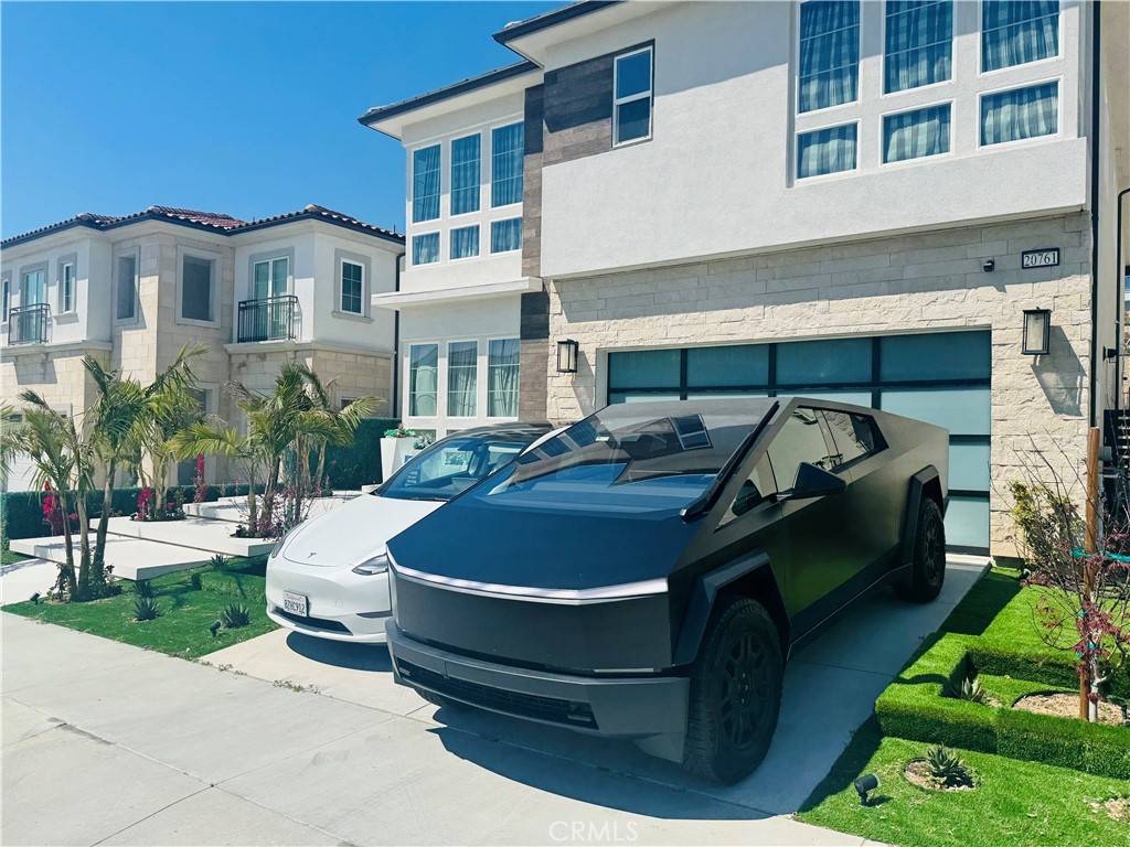 Porter Ranch, CA 91311,20761 W Liana CT