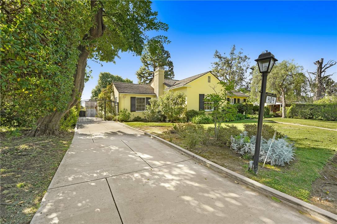 Alhambra, CA 91801,404 E Pine ST