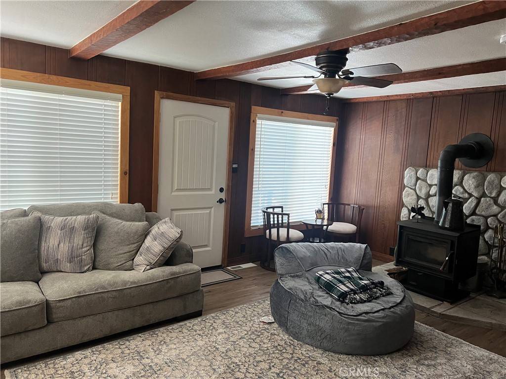31671 Silver Spruce DR Running Springs, CA 92382