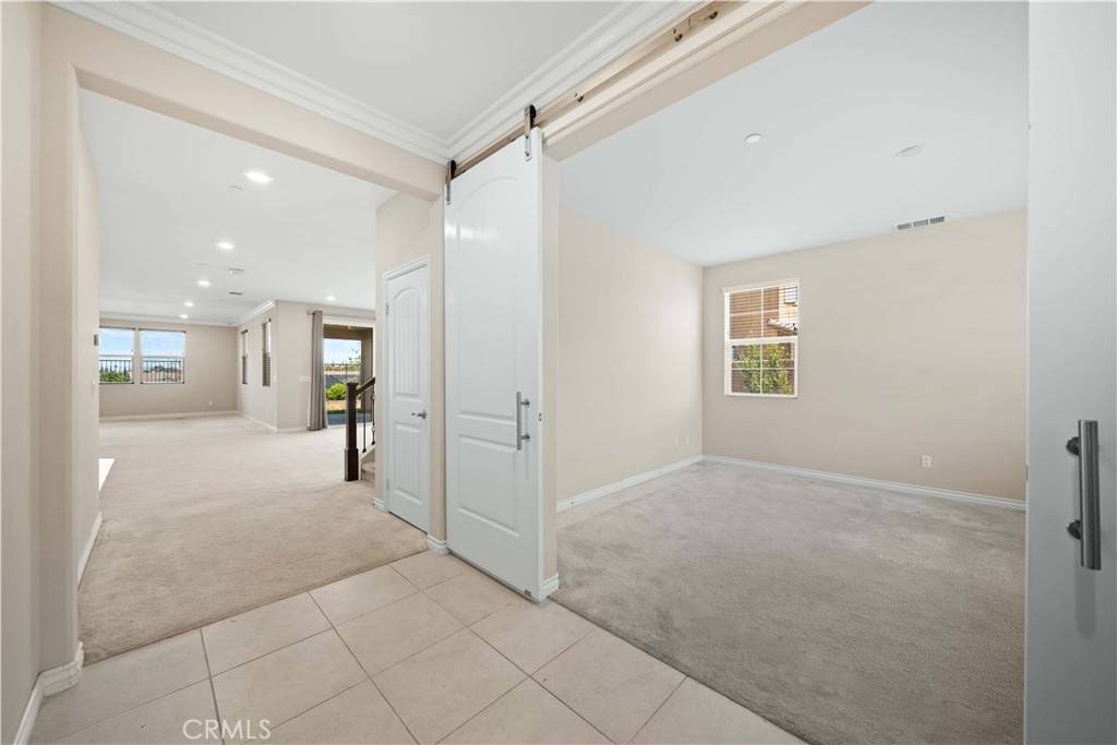 Temecula, CA 92592,33830 Edge LN