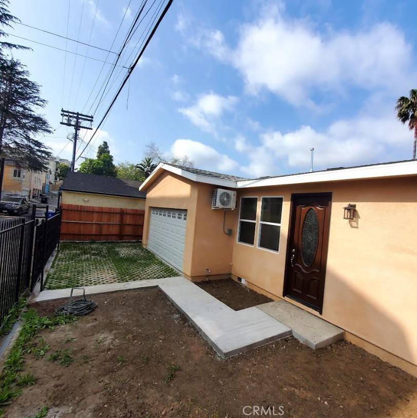 Los Angeles, CA 90066,3765 Globe AVE
