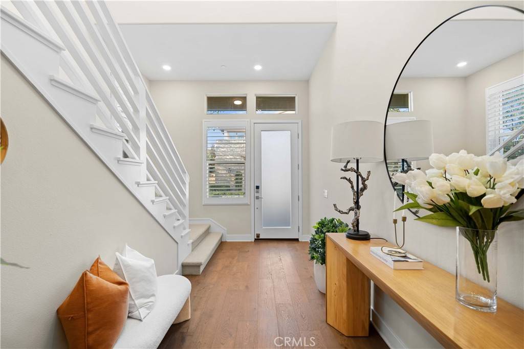 Irvine, CA 92618,73 Pelican LN