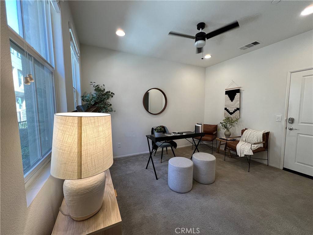 Eastvale, CA 91752,6340 Norma CT