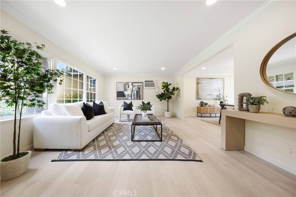 West Covina, CA 91791,1722 E Autumn DR