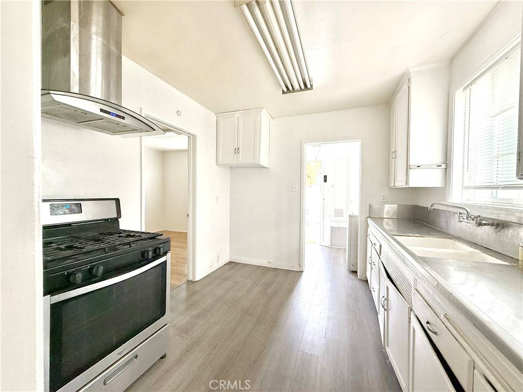 Alhambra, CA 91801,1012 Geranio DR