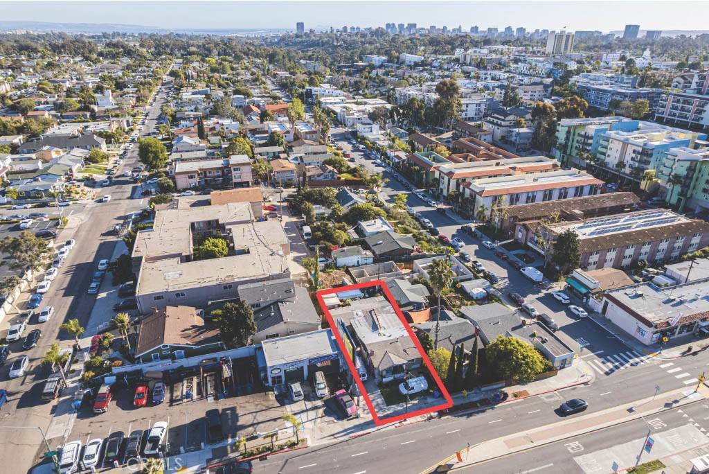 San Diego, CA 92104,2119 University AVE