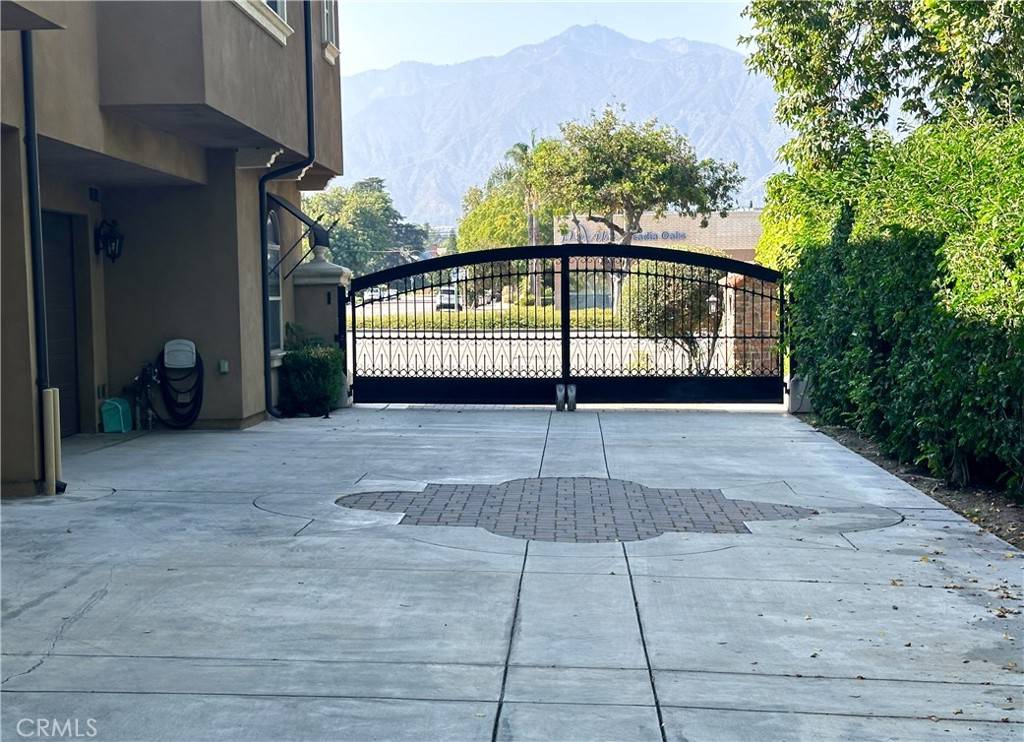 Arcadia, CA 91007,726 W Huntington DR #B