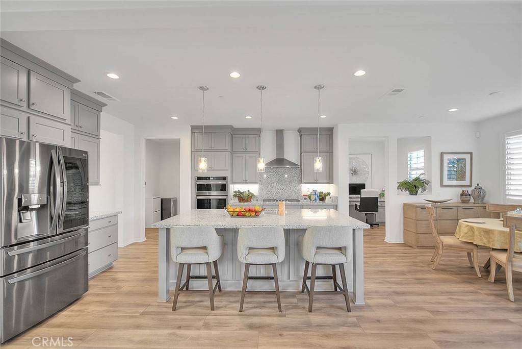 Eastvale, CA 92880,12906 Shorthorn DR