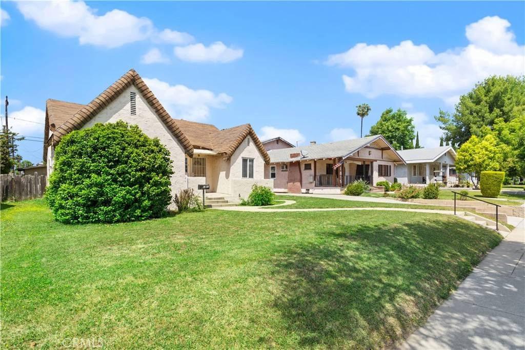 Alhambra, CA 91801,1819 S 2nd ST