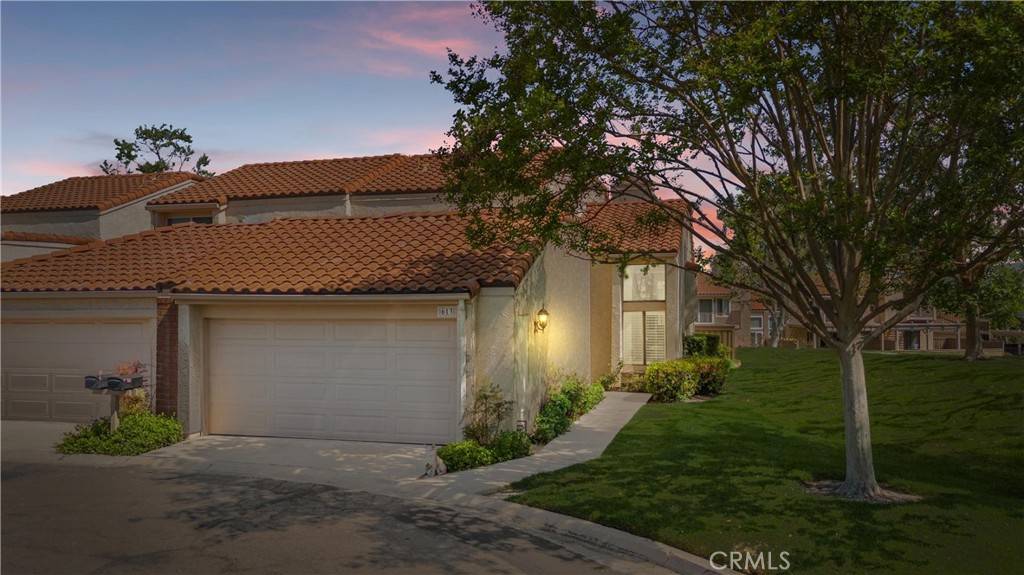 Fullerton, CA 92835,613 Murfield CT