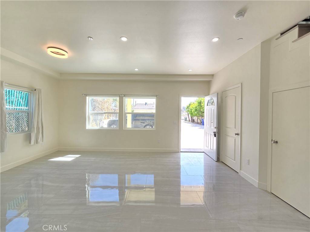 Rosemead, CA 91770,3115 Sullivan AVE #B