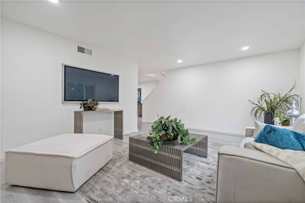 Monterey Park, CA 91754,1076 S Garfield AVE