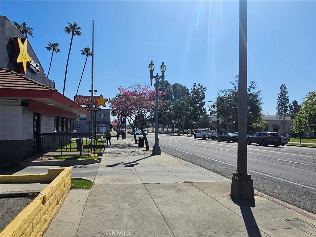 Pasadena, CA 91106,1445 Colorado BLVD E