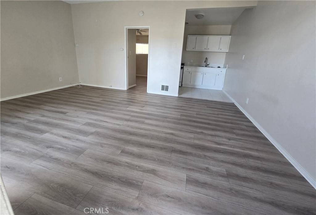 Fullerton, CA 92831,2025 E Whiting AVE #H