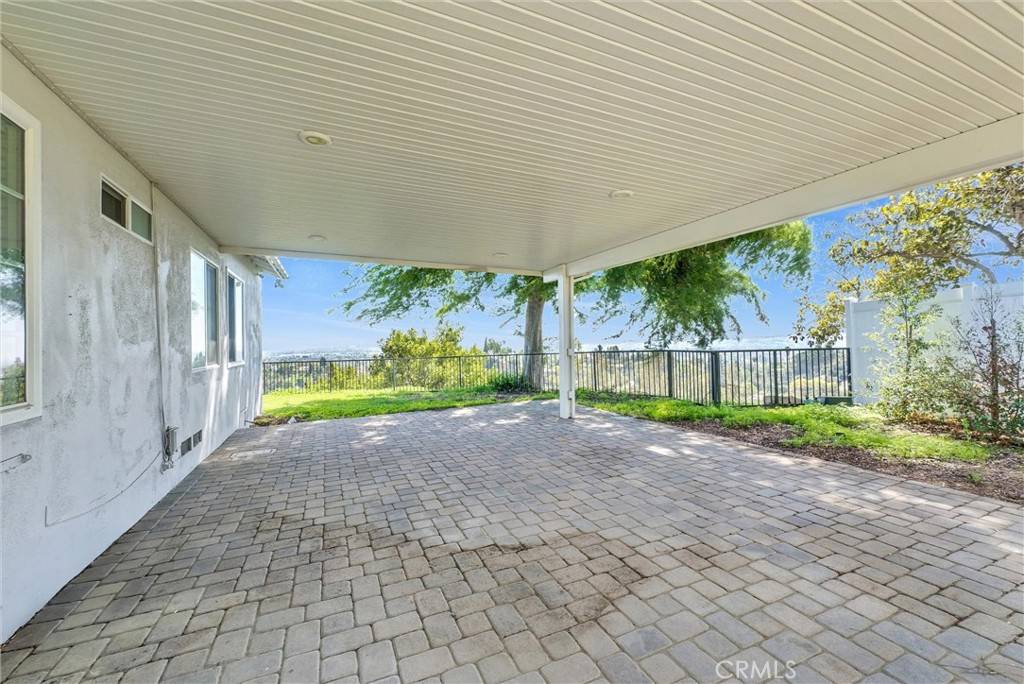 La Habra Heights, CA 90631,918 Dorothea RD