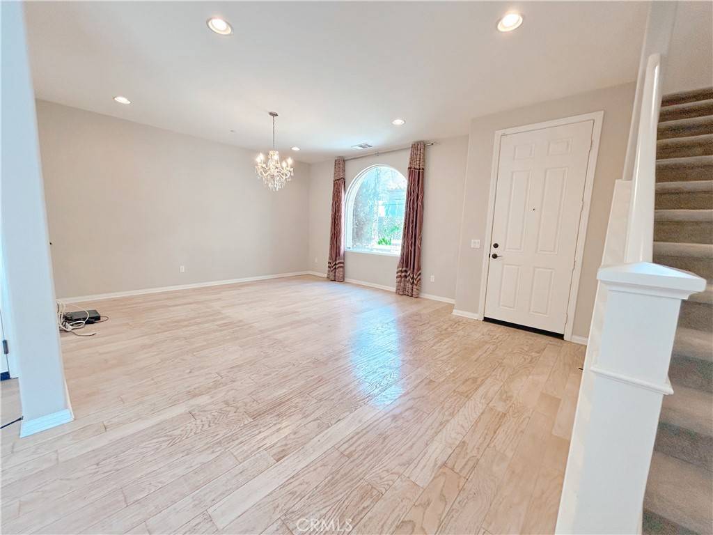 Upland, CA 91786,352 Golden Bear LN