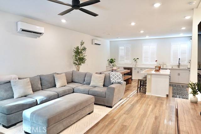Covina, CA 91723,658 Pomelo CT
