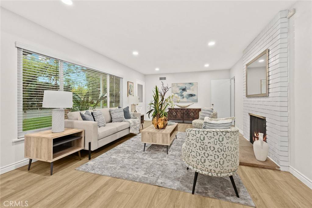 Arcadia, CA 91006,431 Robbins DR