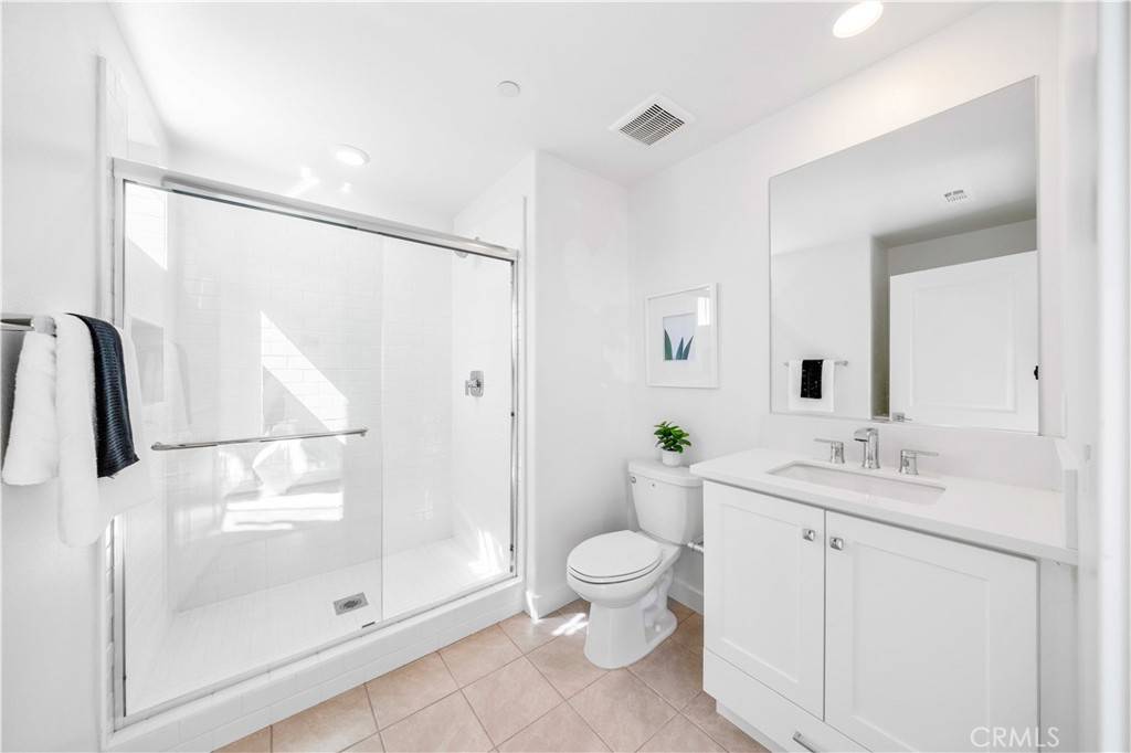 104 Abacus Irvine, CA 92618