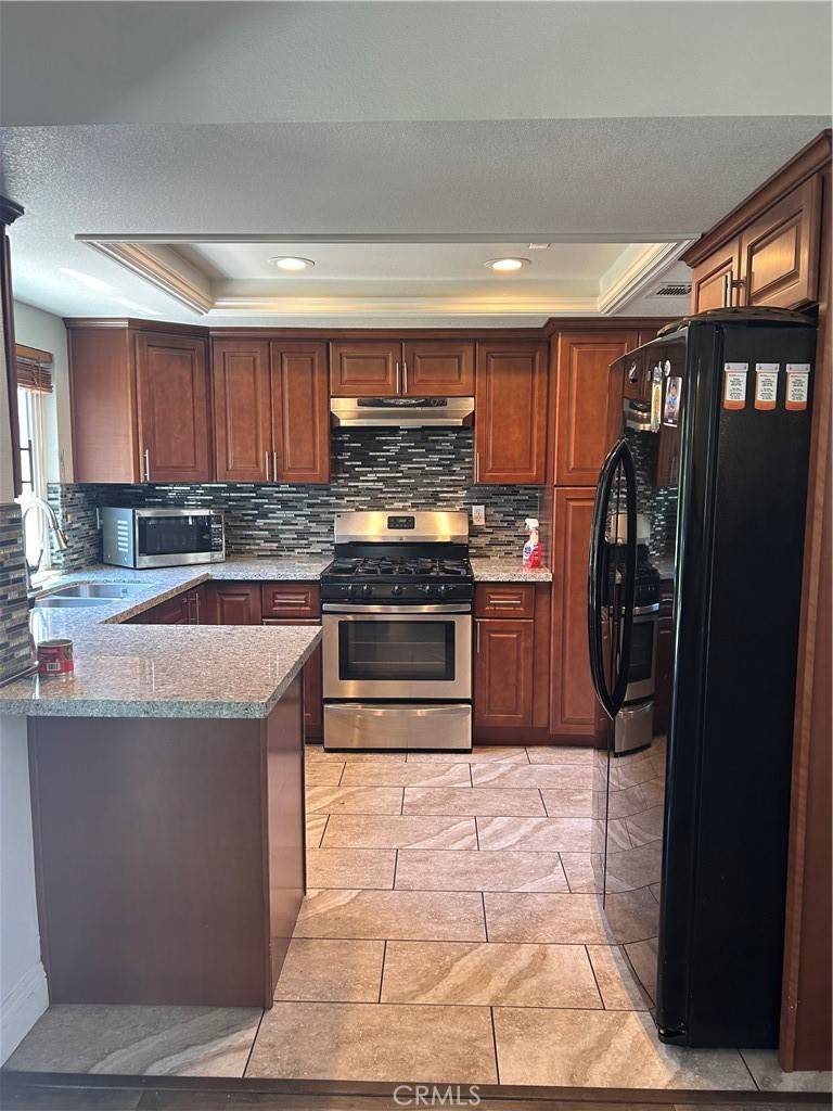 Fontana, CA 92336,16045 Jackson DR