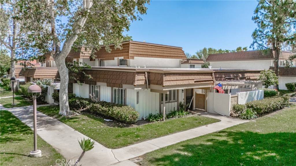 Chatsworth, CA 91311,10100 Larwin AVE #1