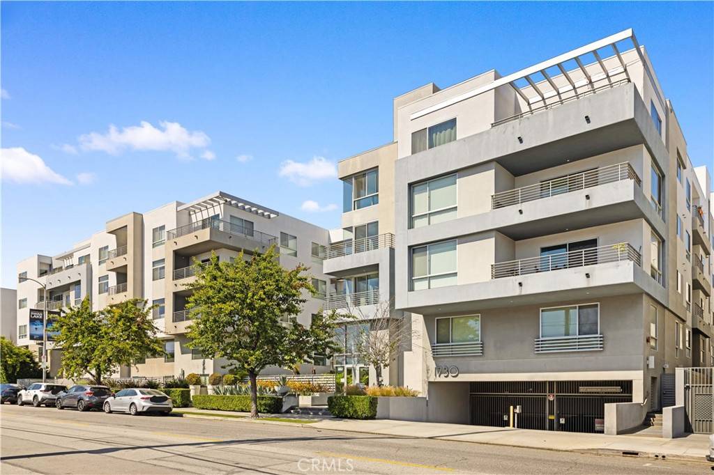Los Angeles, CA 90025,1730 Sawtelle BLVD #213