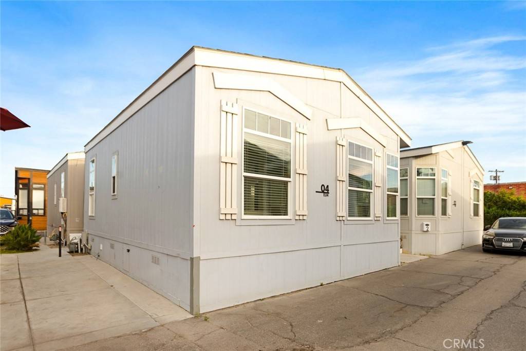 North Hollywood, CA 91605,8250 Lankershim BLVD #40
