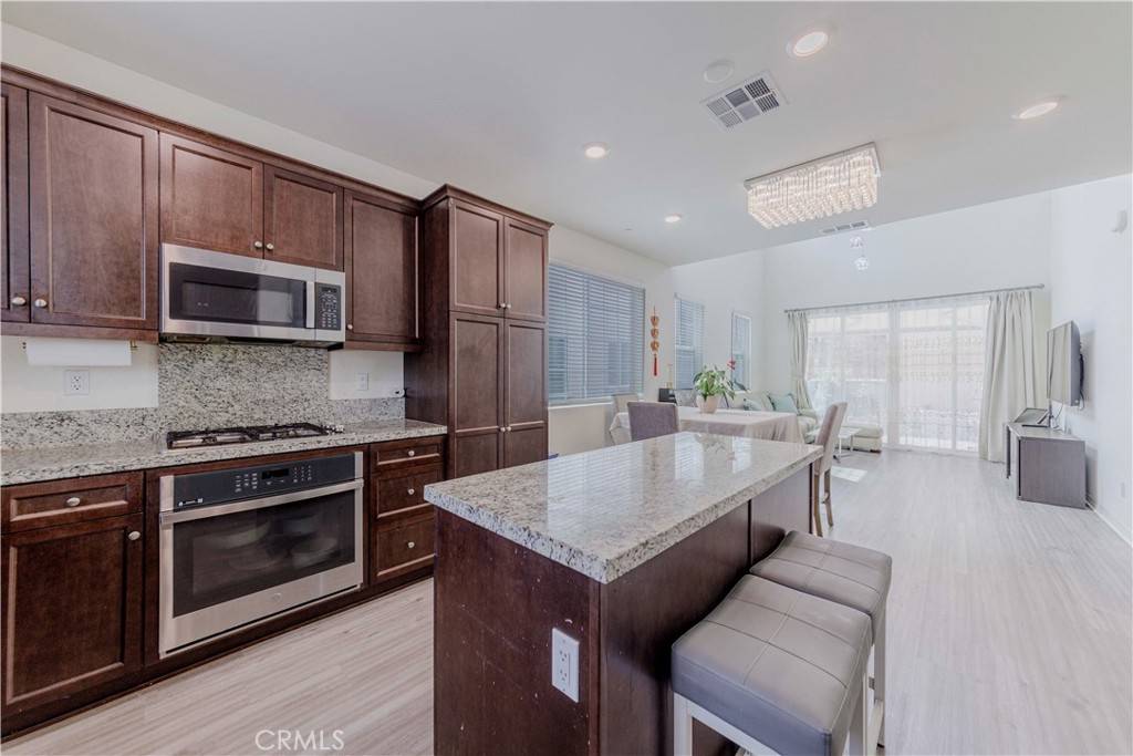 Eastvale, CA 92880,14533 Verona PL