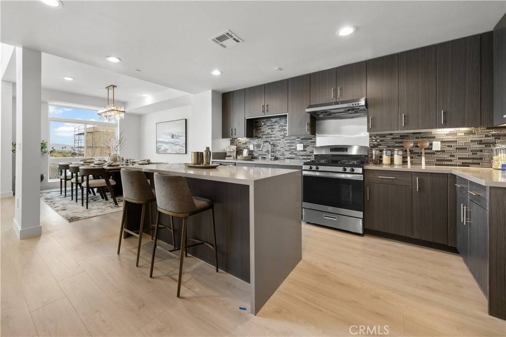 Alhambra, CA 91801,168 S Monterey ST #512