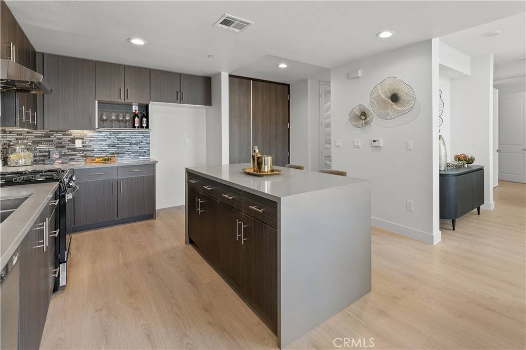 Alhambra, CA 91801,168 S Monterey ST #512