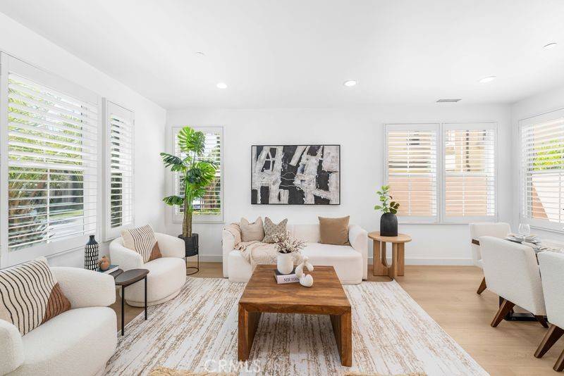 61 Jade Flower Irvine, CA 92620